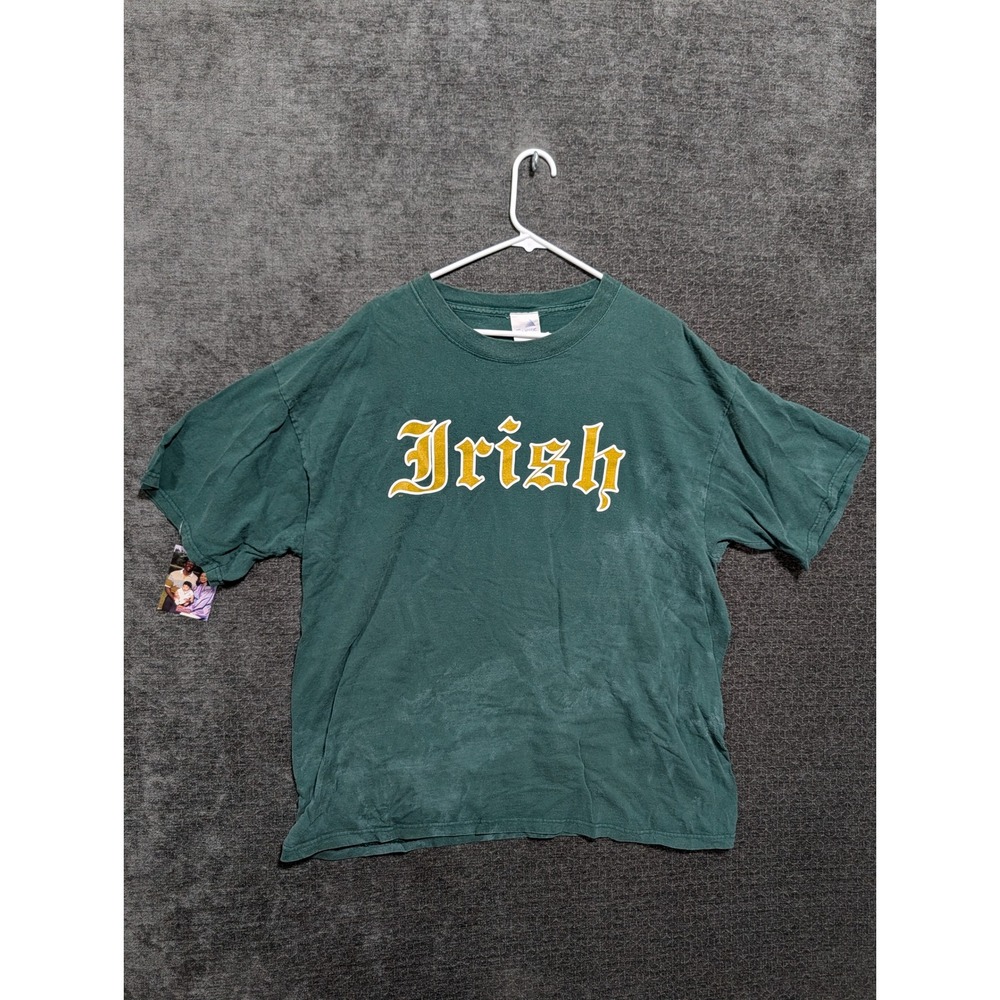 Majestic Irish T-Shirt Mens XL Green Old English Graphic Notre Dame NCAA 1576
